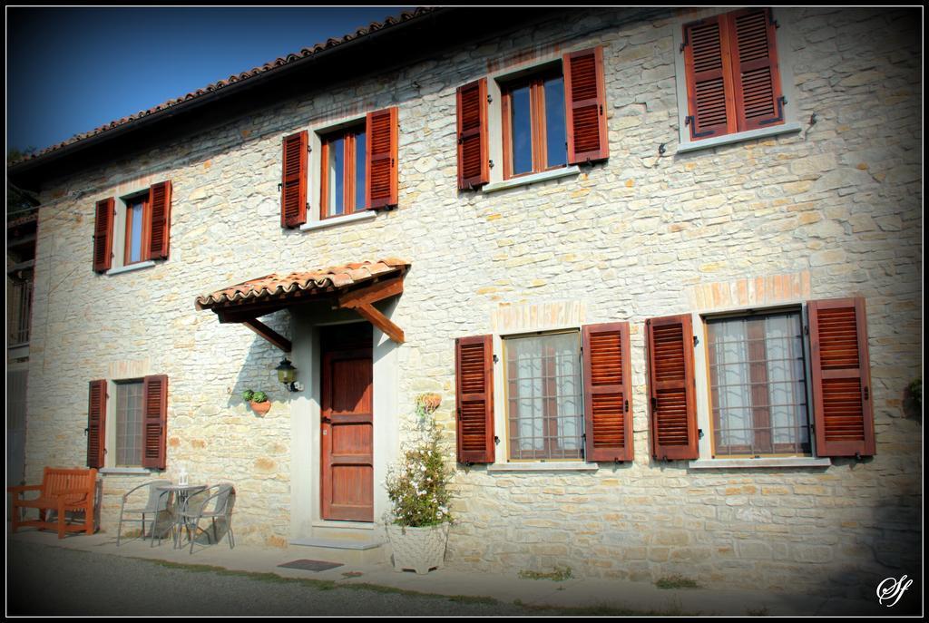 Bed And Breakfast Val D'Oche Castel Boglione Екстериор снимка